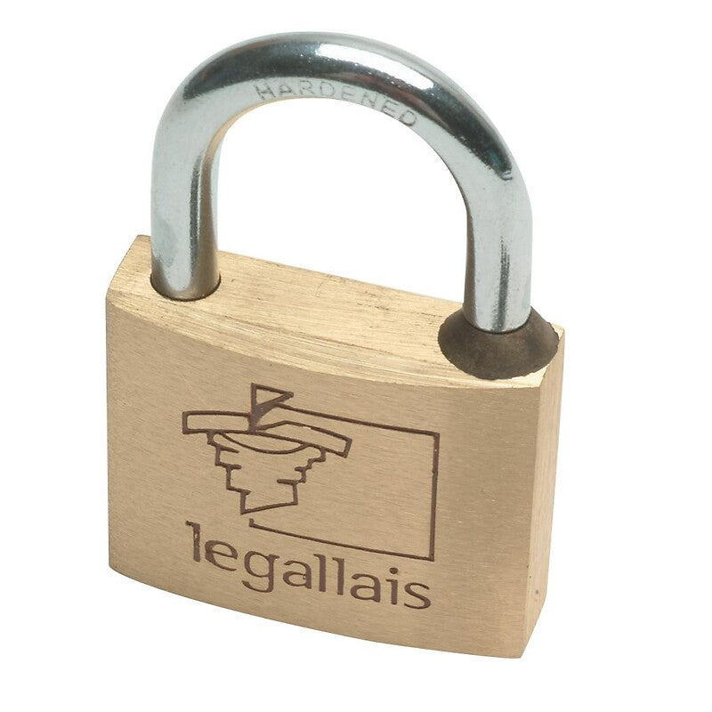 Anchor padlock 45 mm hardened steel shackle opening on tracking number 23154. Find the best construction and hardware materials at Nigeria-Materiels.com. We are your trusted partner.