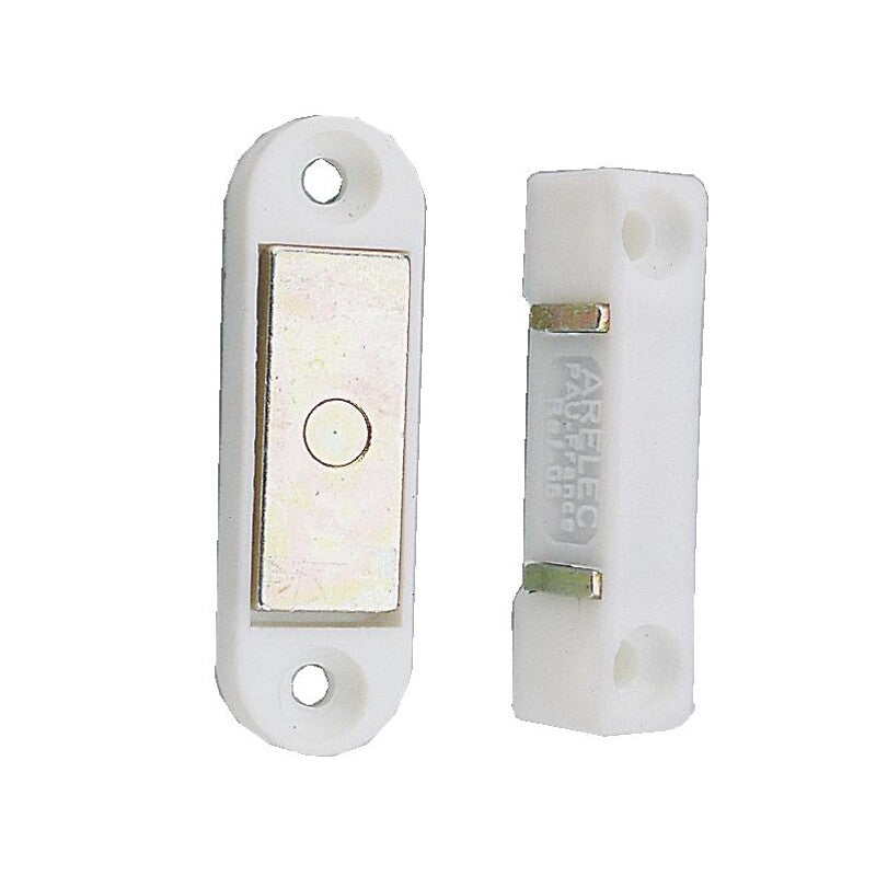 White Baby latch, force 2 kg - surface mounting. Explore our range of electrical and construction products at Nigeria-Materiels.com. We deliver quality and reliability.