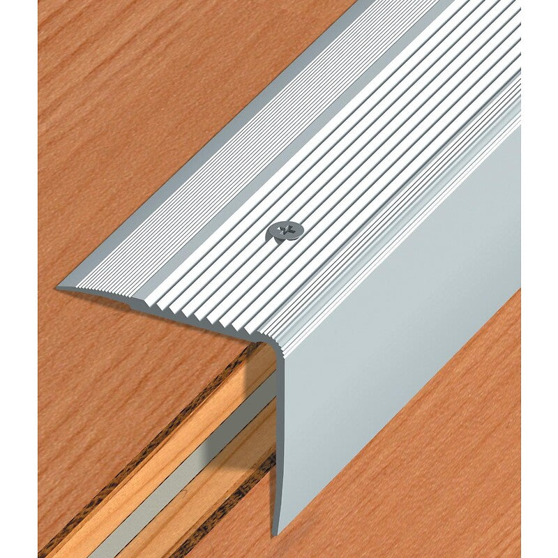 Anodized aluminum step nose model 41V. Find the best construction and hardware materials at Nigeria-Materiels.com. We are your trusted partner.