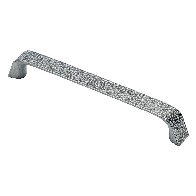 Forge zamak handle, 160 center distance, matt aged iron finish. Find the best construction and hardware materials at Nigeria-Materiels.com. We are your trusted partner.