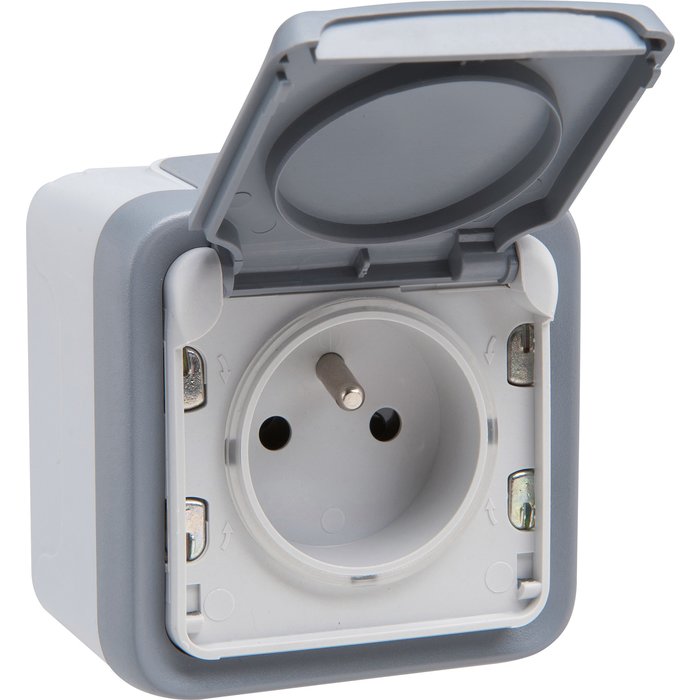 2P+T socket with protective clips - grey - 16 A - Ref.069731. At Nigeria-Materiels.com, we provide reliable and durable construction materials. Explore our wide range of hardware and industrial products.