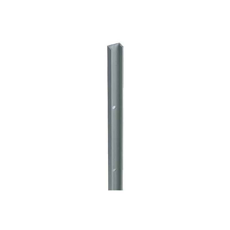 Simple CROS profile for tertiary wall cladding Wall line - raw aluminum length 3000 mm. Find durable plumbing and electrical materials at Nigeria-Materiels.com. We are committed to excellence.