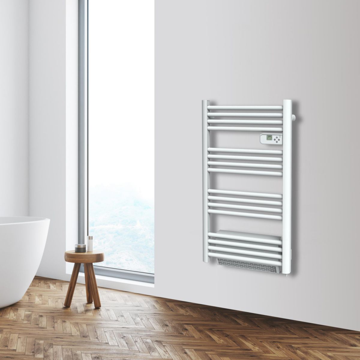 ALTERNA programmable electric towel radiator 500W + 1000W blower 995x545mm round tube Ref. DDD1500WT152DA. Nigeria-Materiels.com provides top-notch construction and industrial supplies. Your projects deserve the best.