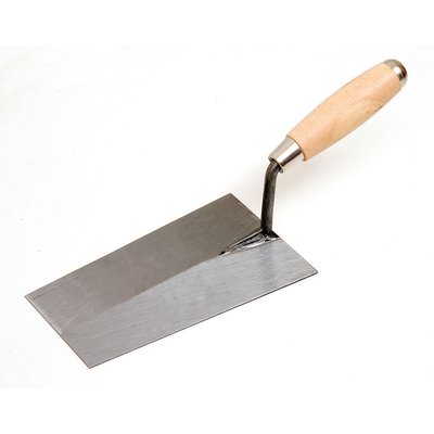 SQUARE ITALIAN TROWEL. Find the best construction and hardware materials at Nigeria-Materiels.com. We are your trusted partner.