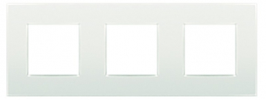 FRAME 3 POSTS 85X227 MM 71 MM CENTER DISTANCE HORIZONTAL WHITE COLOR. Nigeria-Materiels.com provides top-notch electrical and construction materials. Your projects deserve the best.