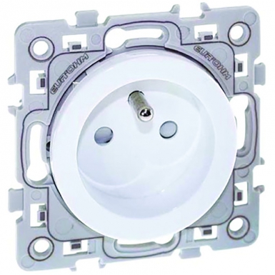 2P+T 16A HIGH CURRENT SOCKET WITH UP/DOWN CONNECTION AND CLAW - WHITE. Nigeria-Materiels.com offers a wide selection of hardware and plumbing products. Get the best tools for your projects today.