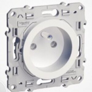 2P+T 16A 250VAC POWER SOCKET WHITE TRIM - SCREW FIXING. Nigeria-Materiels.com is your ultimate destination for hardware and construction supplies. We offer top-quality products for plumbing, electrical, and industrial needs.