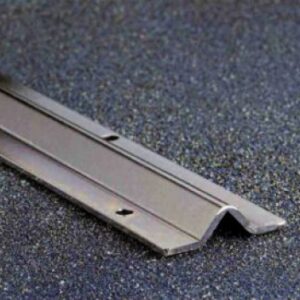 TRIANGULAR RAIL TO SCREW 90° H 14 L 55 LENGTH 3 M ZINC-PLATED STEEL. Nigeria-Materiels.com offers a wide selection of plumbing and electrical products. Quality and affordability guaranteed.