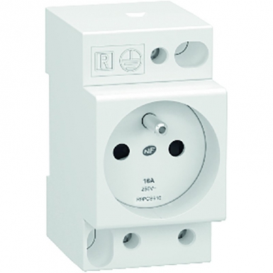 RESI9 XP 2P+T 250V 16A 5 WIDTH 9 MM PITCH OUTLET. Find the best construction and hardware materials at Nigeria-Materiels.com. We are your trusted partner.